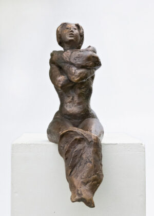 Silke sitzend I 2021 I Bronze I Höhe 20 cm I Foto: Sandra Schade